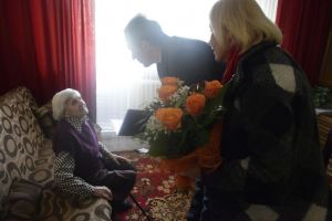 Piękny jubileusz 101 urodzin mieszkanki Gostynina