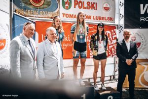Klaudia Tyszkiewicz z "UKS ZWOLEŃ-TEAM" z 4 medalami...