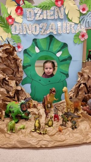 Dzień Dinozaura w Punkcie Opieki dla Dzieci do lat 3