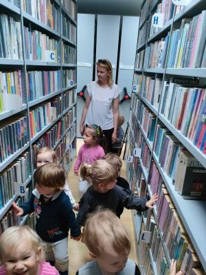 Dzień Bibliotekarza w Punkcie opieki nad dziećmi do lat trzech