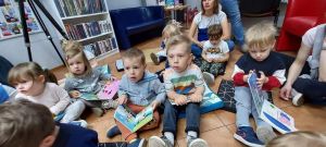 Dzień Bibliotekarza w Punkcie opieki nad dziećmi do lat...