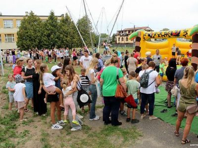 Festyn rodzinny pełen niespodzianek. Integracyjny plac zabaw przy SP3 otwarty