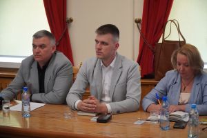 obrady nadzwyczajnej XIV Sesji Rady  Miejskiej  -  IX Kadencji