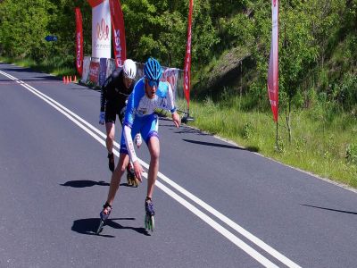 Łukasz Flejszer z 1 miejscem w półmaratonie oraz 3 miejscem w maratonie podczas 4 etapu Długodystansowego Pucharu Polski