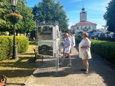 Wystawa plenerowa "Stary Gostynin na pocztówkach"