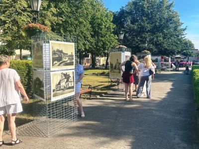 Wystawa plenerowa "Stary Gostynin na pocztówkach"