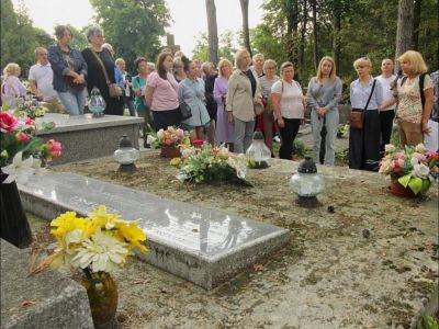 spacer szlakiem gostynińskich nekropolii