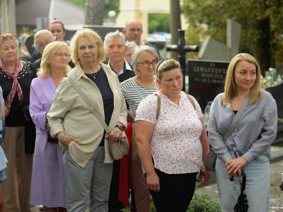 spacer szlakiem gostynińskich nekropolii