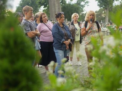 spacer szlakiem gostynińskich nekropolii