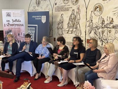 Narodowe Czytanie 2025: Poezja na Zamku Gostynińskim
