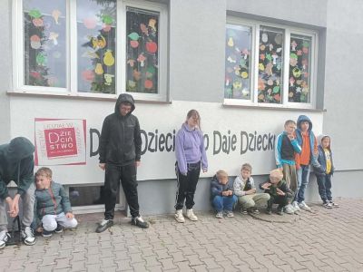 Dzień Chłopca w Punkcie "Bartek" – Śmiech, Pizza i Nowe Murale