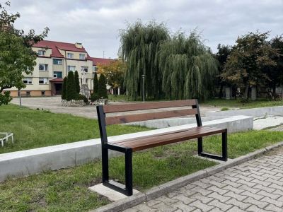 Nowe miejsca z ławkami