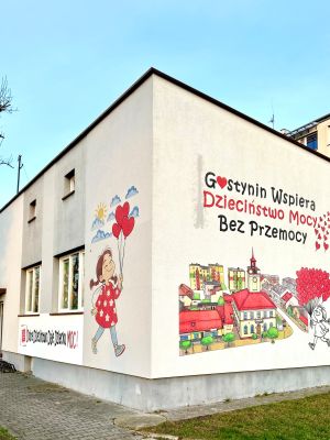 Mural "Gostynin - miejsce mocy bez przemocy"