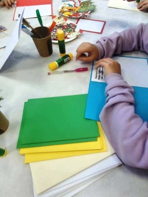 Warsztaty „Świąteczne Mosty Pokoleń” w Miejskim Ośrodku Pomocy Społecznej w Gostyninie