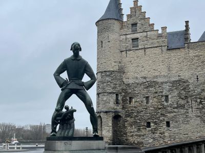 Gostynińska młodzież na studyjnym wyjeździe do Brukseli