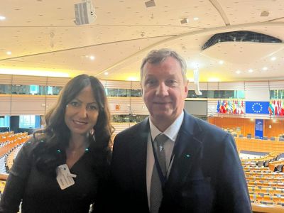 Gostynińska młodzież kontynuuje wizytę studyjną w Brukseli. Zwiedzanie miasta i spotkanie z europosłem Andrzejem Halickim