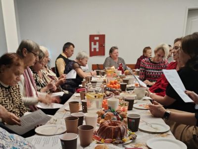 „Świąteczne Mosty Pokoleń” spotkanie seniorów w Miejskim Ośrodku Pomocy Społecznej