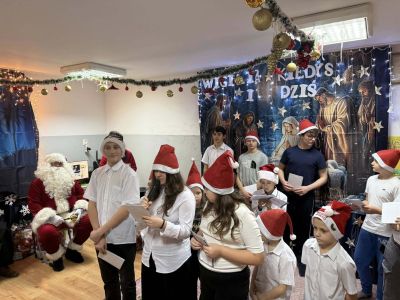 Wigilijna atmosfera i dziecięca radość w świetlicy „Bartek”