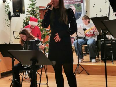 Magia wigilijnego wieczoru w Miejskiej Szkole Muzycznej