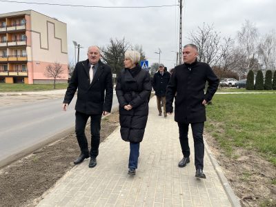 Chodnik przy ul. Czapskiego jak nowy