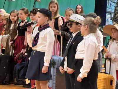 Rodzinne Kolędowanie w Zespole Szkolno-Przedszkolnym w Gostyninie! 