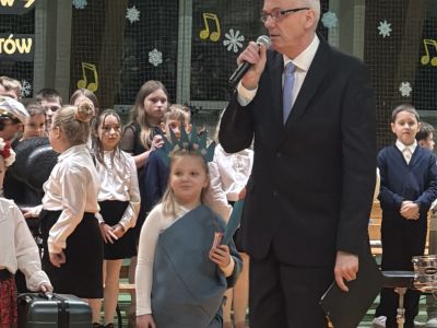 Rodzinne Kolędowanie w Zespole Szkolno-Przedszkolnym w Gostyninie! 