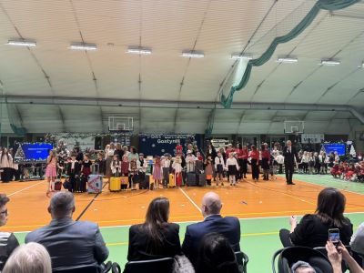 Rodzinne Kolędowanie w Zespole Szkolno-Przedszkolnym w Gostyninie! 