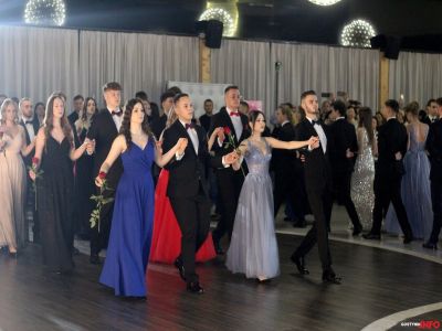 Studniówka w Zespole Szkół im. Marii Skłodowskiej-Curie w Gostyninie