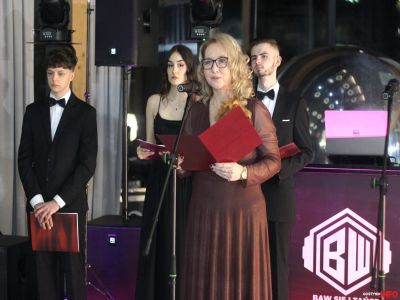 Studniówka w Zespole Szkół im. Marii Skłodowskiej-Curie w Gostyninie