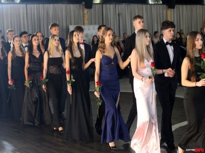 Studniówka w Zespole Szkół im. Marii Skłodowskiej-Curie w Gostyninie