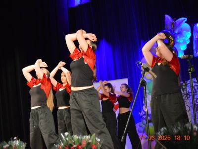 Kobieta w tańcu - międzypokoleniowe obchody Dnia Kobiet