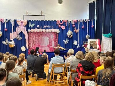 „Kobietą być…” – Inspirująca lekcja historii i pasji w SP nr 3