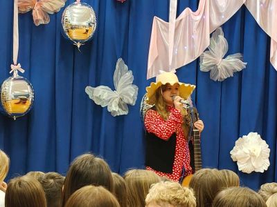 „Kobietą być…” – Inspirująca lekcja historii i pasji w SP nr 3