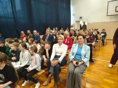 „Kobietą być…” – Inspirująca lekcja historii i pasji w SP nr 3