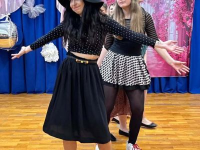 „Kobietą być…” – Inspirująca lekcja historii i pasji w SP nr 3