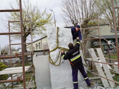 Płaskorzeźba Tadeusz Biniewicza