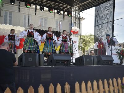 MAŻORETKI LIBRA GOSTYNIN ZREALIZOWAŁY PROJEKT „TANIEC BEZ GRNIC. 50 lat Jugendtanzkorps Rheinsternchen i 10 lat Libra...