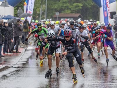 Świetny występ łyżworolkarzy UKS Zwoleń-Team. Kacper Niedźwiedzki na podium OPEN