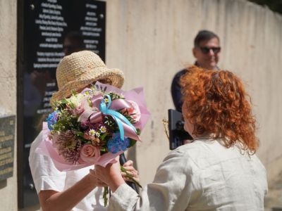 odsłonięcia tablicy upamiętniającej Żydów z centralnej Polski zamordowanych w niemieckim nazistowskim obozie zagłady...