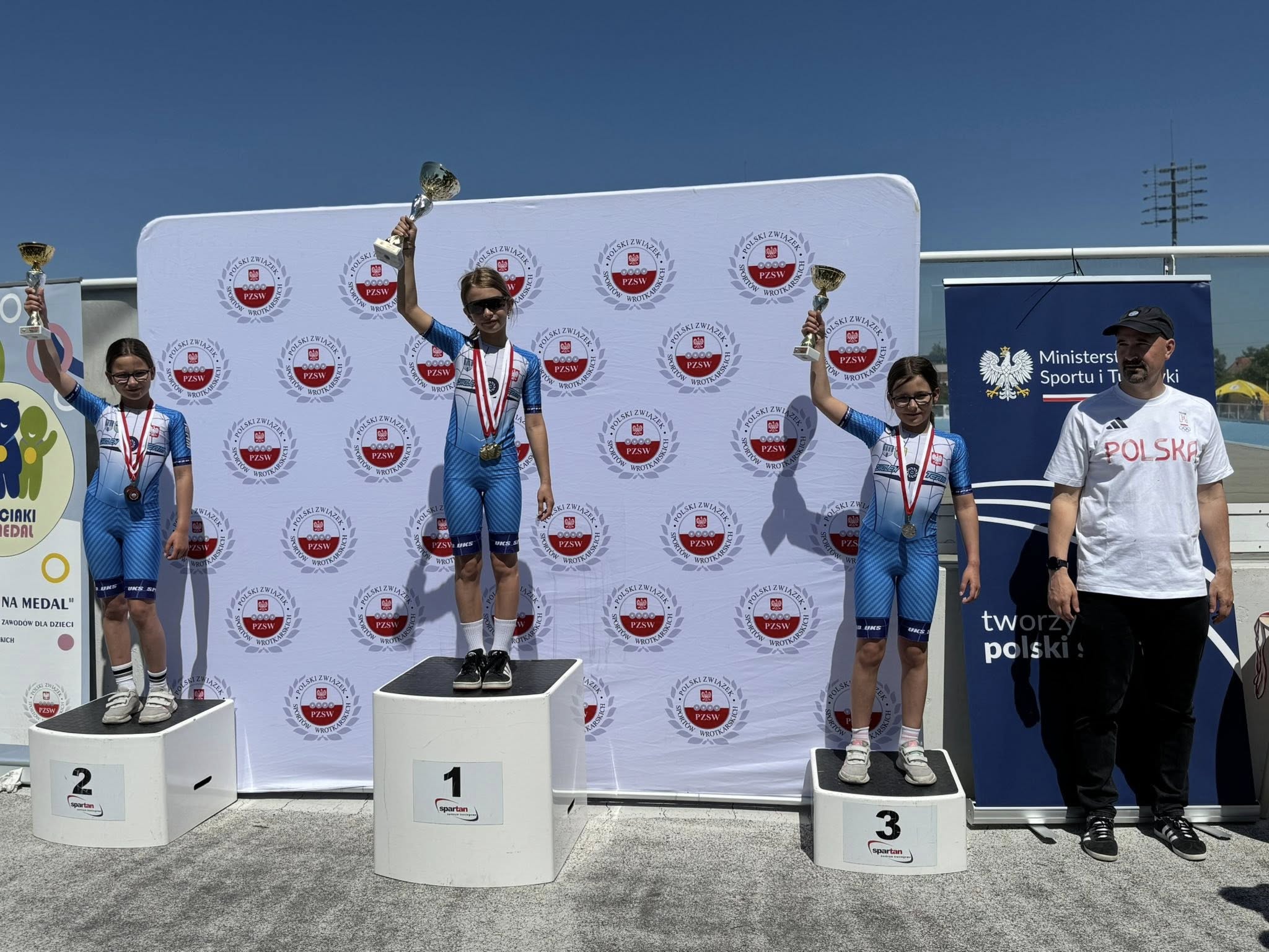 Sztafeta UKS Zwoleń-Team z 1 miejscem podczas torowego pucharu Polski – Wrocław 2025