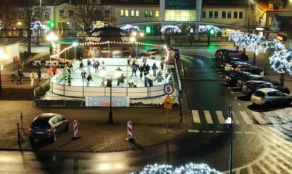 Lodowisko pod Ratuszem w Gostyninie