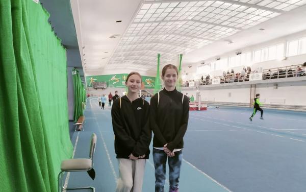 Młode lekkoatletki z Gostynina z rekordami życiowymi na Halowych Mistrzostwach Warszawy i Mazowsza